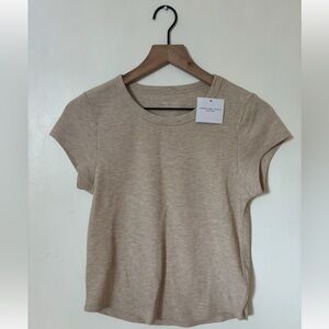 NWT American Eagle Outfitters Woman’s L Ribbed Beige Short Sleeve T-Shirt